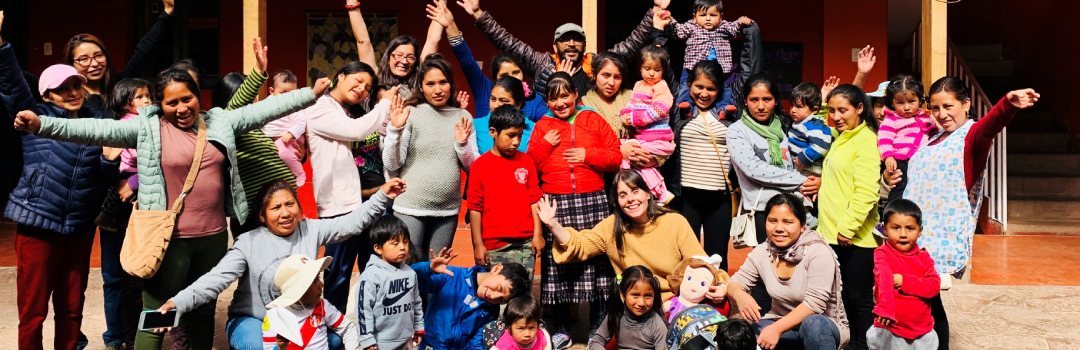 familia en proyecto solidario en San Ramón, Perú