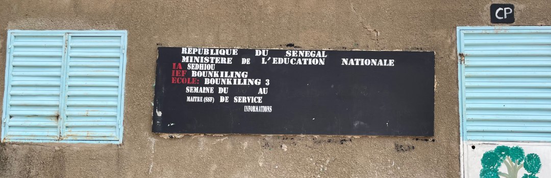 agua-saneamiento-escuela niñas y niños en escuela de Senegal | Inclusión educativa
