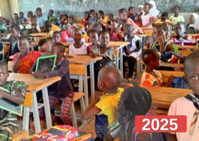 Construcción de tres aulas para completar la escuela de Ponitionao