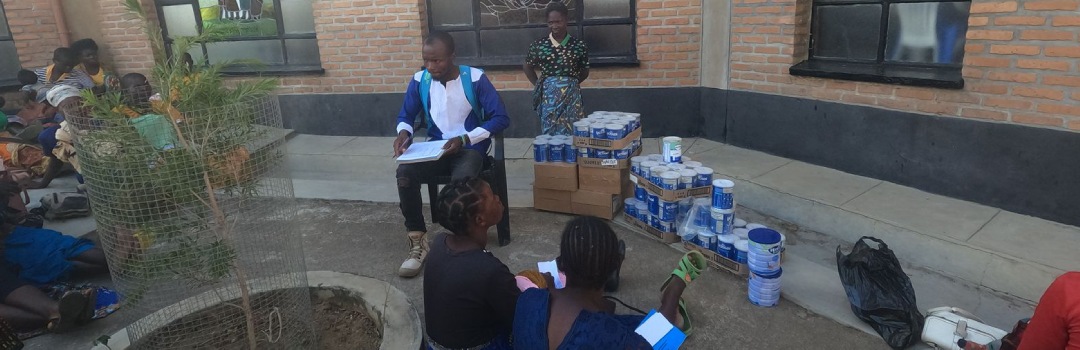 leche-maternizada-emalaikat madres con bebés recibiendo leche maternizada en proyecto de nutrición infantil