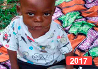 Equipamiento de hospital para niños en R. D. del Congo