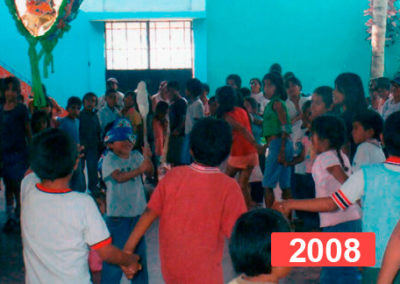 Lucha contra la desnutrición infantil. Niños en extrema pobreza en Perú, 2008